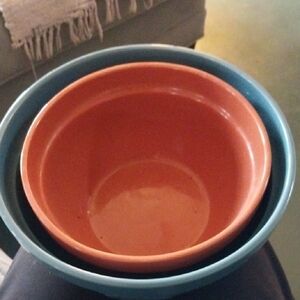 The Pioneer Woman Blue and Orange Mixing Bowls